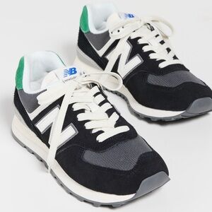 New Balance Black and Gray Sneakers with White and Green Highlights